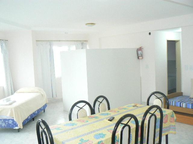 Departamentos Santa Monica Apartamento Puerto Madryn Exterior foto